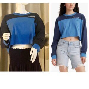 Levi’s Logo Women’s Crop Tee Shirt Long Sleeve Size XL
